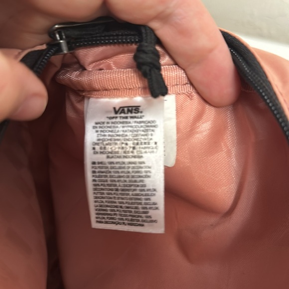 Vans shoulder bag peach in color double pockets. - Picture 8 of 10